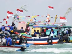 Ratusan Nelayan Tegal Gelar Sedekah Laut, Doakan Keselamatan dan Kelestarian Laut Jawa
