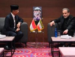 Menlu RI Bertemu Menlu Iran di Mashhad, Bahas Penguatan Hubungan Bilateral