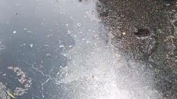 Warga Keluhkan Dugaan Pencemaran Sungai Cibeureum, Air Berubah Keruh dan Berbau