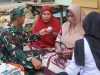 Personil Satgas TMMD bersama Puskesmas Umbele Laksanakan Pengobatan Door to Door bagi Warga di Lokasi TMMD Ke-129
