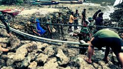 Kumpulkan Material Batu, Satgas TMMD Ke-129 Kodim 1311/Morowali Percepat Pekerjaan Rabat Jalan di Desa Polewali