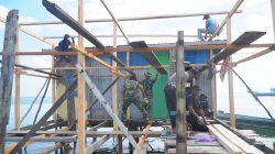 Pemasangan Rangka Kayu RTLH Ibu Samsia di Desa Umbele Terus Dikebut
