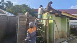 Pemasangan Cor Sloof Atas MCK Masjid Quba Tandai Kemajuan Pembangunan TMMD Ke-129 di Desa Umbele