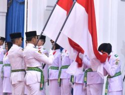 Dedi Mulyadi Kukuhkan 51 Paskibraka Jawa Barat