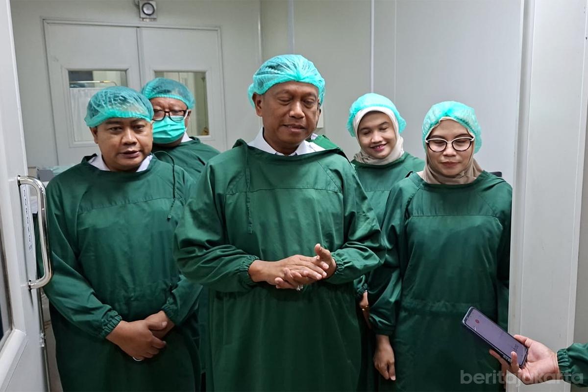 Sebanyak 21 peserta mengikuti kegiatan bakti sosial operasi bibir sumbing dan dan celah langit-langit di RSUD Ciracas, Jakarta Timur, Rabu (19/8).