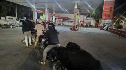 Warga Pamekasan Kecewa, Antre Satu Jam Pertalite Tiba-tiba Habis
