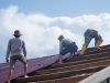 Satgas TMMD Bersama Masyarakat Laksanakan Pemasangan Atap SMP Negeri 2 Umbele