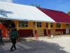 Satgas TMMD Lanjutkan Pemasangan Atap SMP Negeri 2 Bungku Selatan