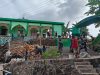 Antusiasme Warga Desa Polewali Tinggi, Kompak Laksanakan Kerja Bakti di Masjid