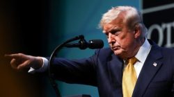 Trump Klaim Selat Hormuz Segera Dibuka, Tegaskan Opsi Militer Jika Negosiasi dengan Iran Gagal