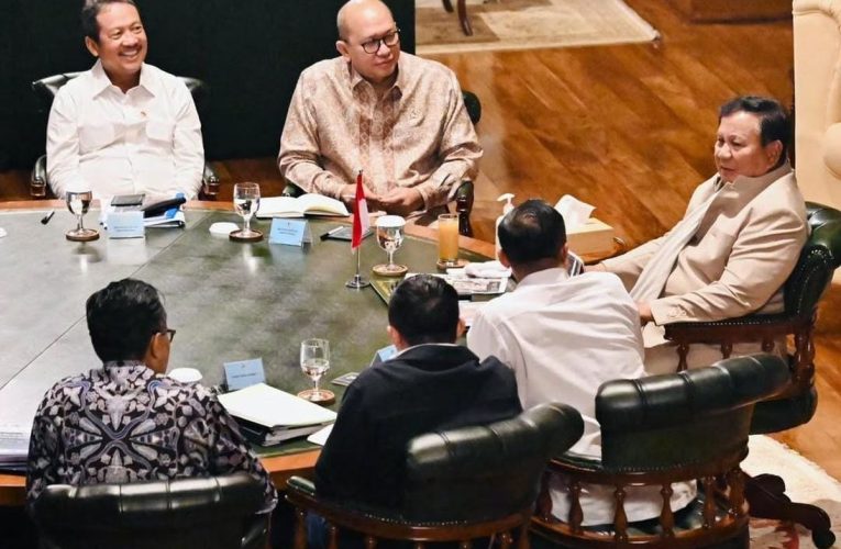 Prabowo Panggil Menteri Rosan dan Trenggono ke Hambalang, Bahas Kampung Nelayan