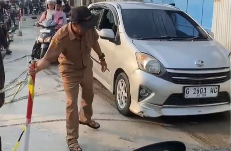 Akui Kesalahan, ASN Pekalongan yang Terobos Jalan Baru Selesai Dicor Terancam Sanksi