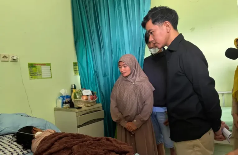 Wapres Gibran Pastikan Korban Dugaan Keracunan Makanan di Batang Pulih