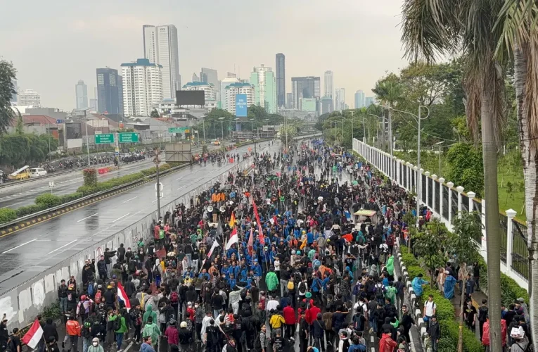 BEM SI Gelar Aksi di DPR, 3.983 Personel Gabungan Disiapkan