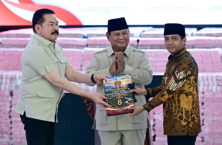 Presiden Prabowo Targetkan 70 Ribu Polisi Hutan untuk Perkuat Pengawasan