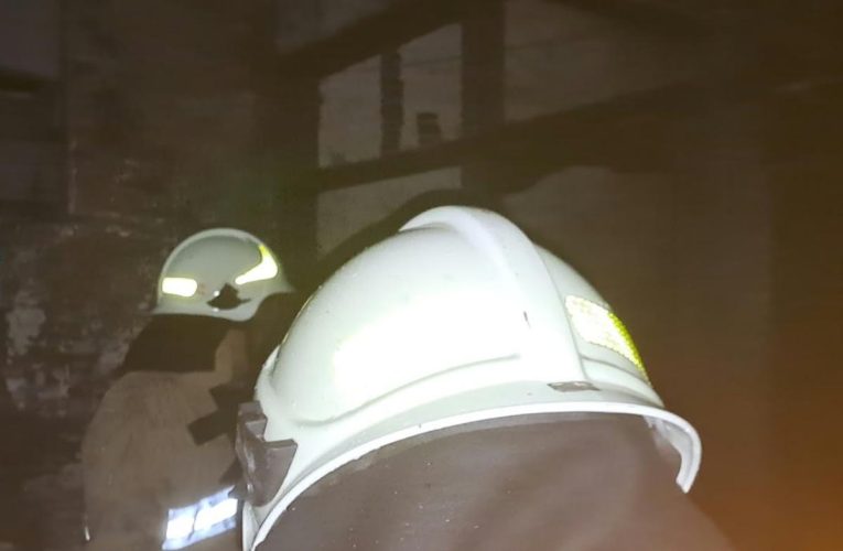 Rumah Dua Lantai di Kramat Jati Terbakar akibat Korsleting Listrik