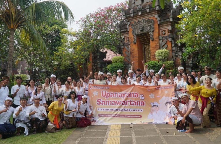 STAH Dharma Nusantara Gelar Upanayana dan Samawartana di Pura Tirta Buana