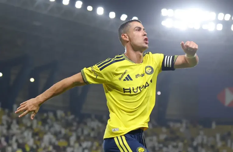 Ronaldo Dekati Rekor 1.000 Gol, Hattrick ke Gawang Al Kholood Jadi Sorotan